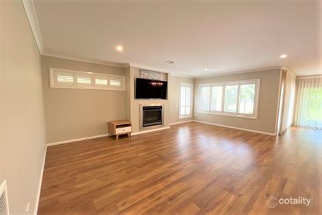 Property photo of 10 Jolimont Terrace Shepparton VIC 3630