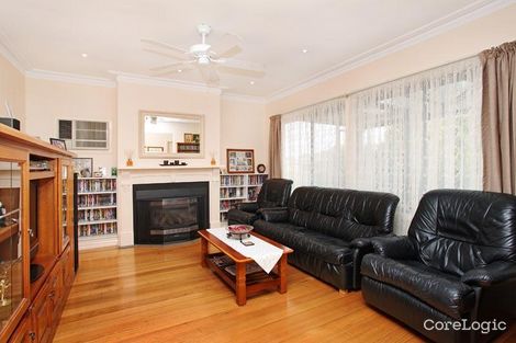 Property photo of 12 Blackley Court Deer Park VIC 3023