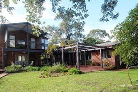 8 Binya Ct, Kalamunda, WA 6076