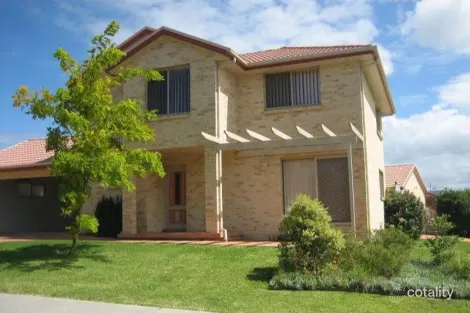 2 Tooma Pl, Flinders, NSW 2529