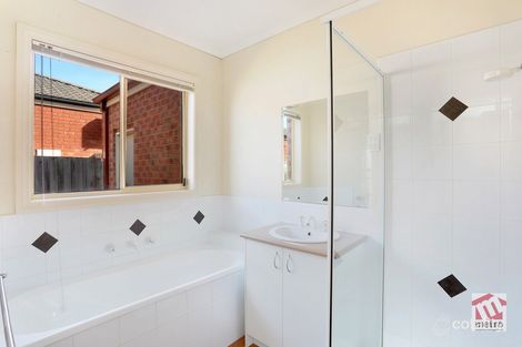 Property photo of 8 Joseph Place Harkness VIC 3337