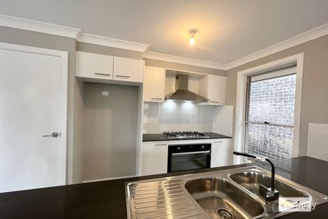 Property photo of 20 Dunstan Drive Bradbury NSW 2560