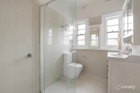 Property photo of 10 Sea View Road Wollongong NSW 2500