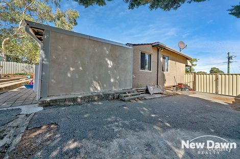 Property photo of 24 Jinda Road Koongamia WA 6056