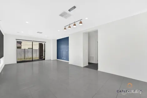 Property photo of 17 Limehouse Avenue Wollert VIC 3750