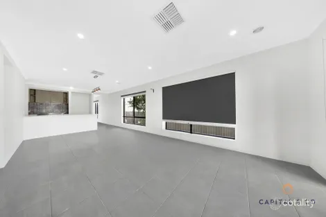 Property photo of 17 Limehouse Avenue Wollert VIC 3750