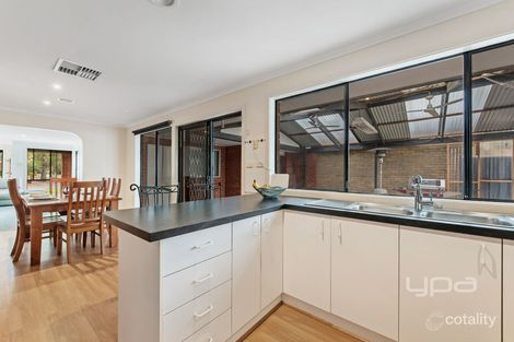 Property photo of 10 Mercer Court Delahey VIC 3037