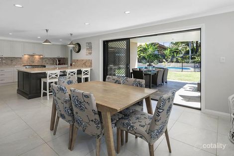 Property photo of 3 Cadzow Court Carindale QLD 4152