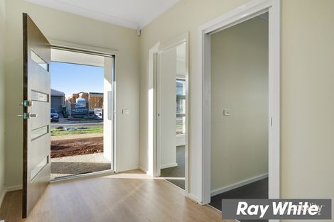 Property photo of 50 Monet Drive Truganina VIC 3029