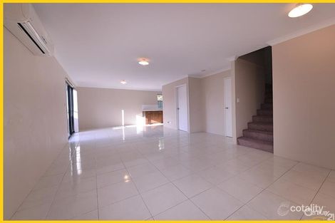 Property photo of 4/37 Stradbroke Gardens Ridgewood WA 6030