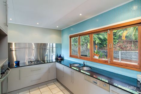 Property photo of 32 Bellevue Crescent Edge Hill QLD 4870