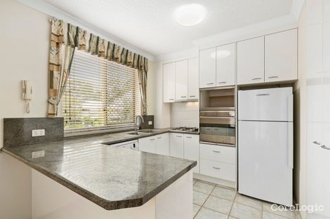 Property photo of 2/127 Central Avenue Indooroopilly QLD 4068