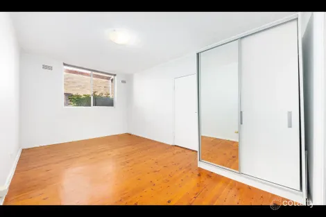 Property photo of 2/12 Grafton Crescent Dee Why NSW 2099