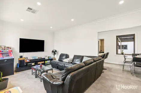Property photo of 12 Peachey Road Davoren Park SA 5113