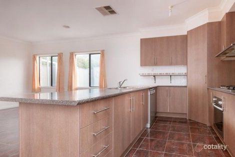 Property photo of 31 Elsternwick Way Craigieburn VIC 3064