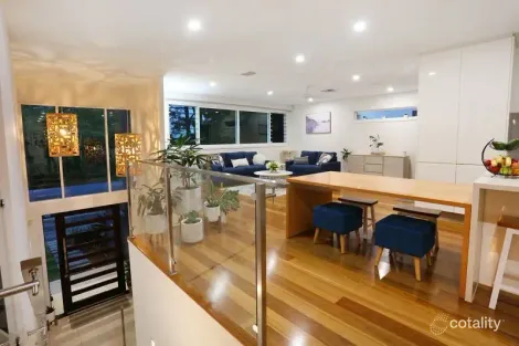 5015 Riverwood Gr, Benowa, QLD 4217