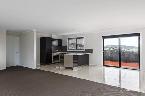 Property photo of 1/6 Loch Way Oakdowns TAS 7019