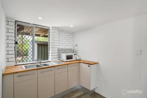 Property photo of 23 Bruce Road Woodridge QLD 4114