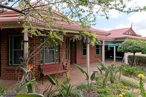 7 Camphora Mews, Helena Valley, WA 6056