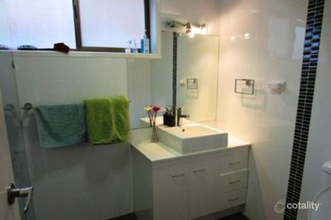 Property photo of 9/16 St Kilda Avenue Broadbeach QLD 4218