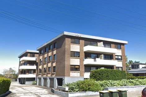 Property photo of 2/223-225 Lawrence Hargrave Drive Thirroul NSW 2515