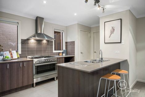 Property photo of 19 Brahman Walk Doreen VIC 3754