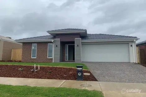 75 Thoroughbred Dr, Clyde North, VIC 3978