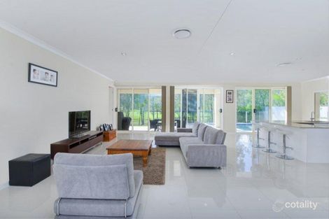 Property photo of 32 Rhodium Crescent Hope Island QLD 4212
