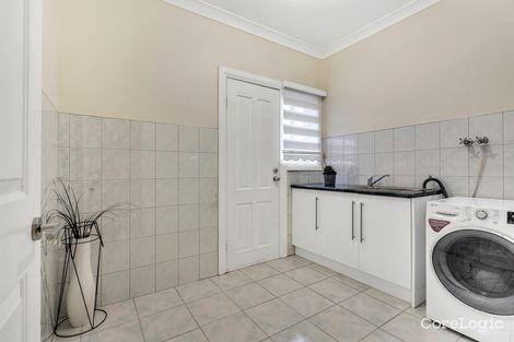 Property photo of 25 Wattleview Road Roxburgh Park VIC 3064
