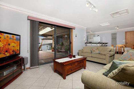 Property photo of 22 Kooyonga Way Morphett Vale SA 5162