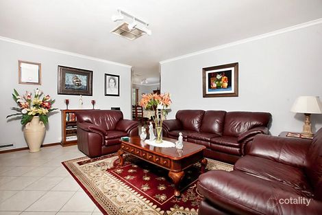 Property photo of 22 Kooyonga Way Morphett Vale SA 5162