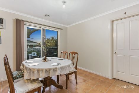 Property photo of 4 Souhail Court Berwick VIC 3806