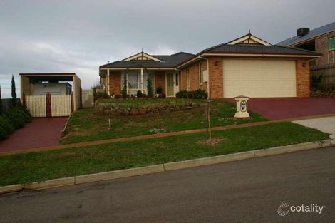 Property photo of 32 Jackson Drive Drouin VIC 3818