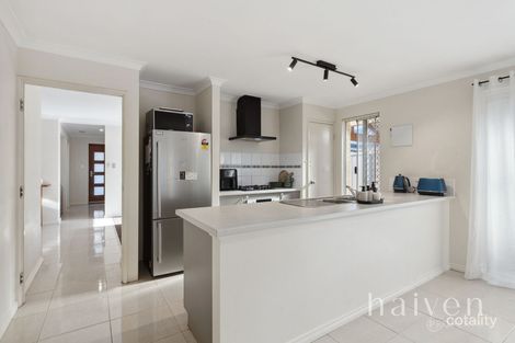 Property photo of 4 Heidelberg Corner Wanneroo WA 6065