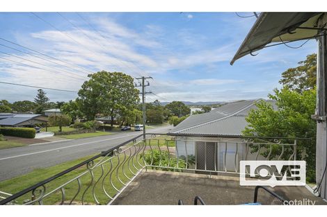 Property photo of 51 Middle Point Road Bolton Point NSW 2283