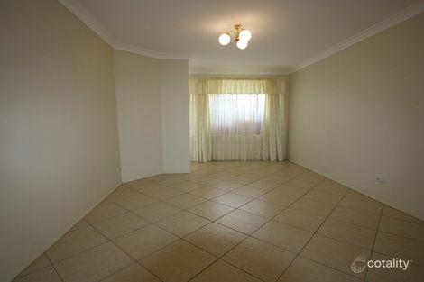 Property photo of 19 Gadshill Place Rosemeadow NSW 2560