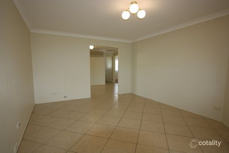 Property photo of 19 Gadshill Place Rosemeadow NSW 2560