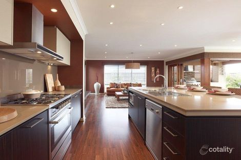 Property photo of 17 Lancewood Road Manor Lakes VIC 3024