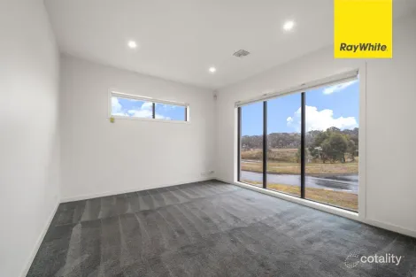 Property photo of 2 Wallabalooa Street Ngunnawal ACT 2913