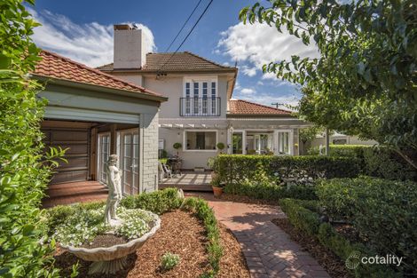 Property photo of 10 Strahan Row Yarralumla ACT 2600