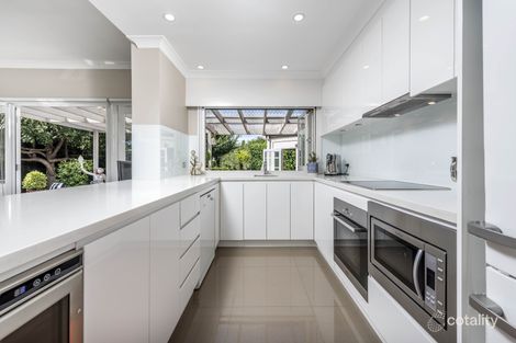 Property photo of 10 Strahan Row Yarralumla ACT 2600