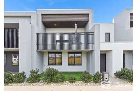 15 Hibiya Way, Clyde North, VIC 3978