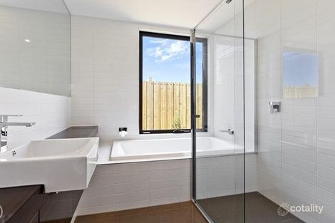 Property photo of 7 Lanner Way Doreen VIC 3754
