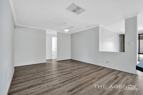 Property photo of 24 Lakehurst Way Atwell WA 6164