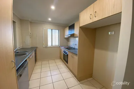 Property photo of 6/2-4 Irene Street Redcliffe QLD 4020