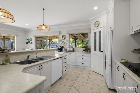 Property photo of 15 Eumerella Drive Buffalo River VIC 3737