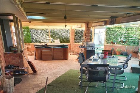 Property photo of 5 Weeks Court Rangeway WA 6530