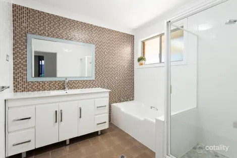 Property photo of 20 Koloona Avenue Figtree NSW 2525