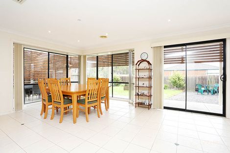 Property photo of 5 McKeown Crescent Roxburgh Park VIC 3064