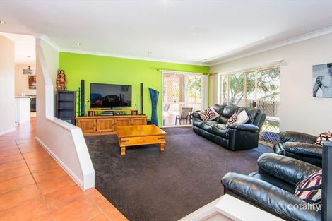 Property photo of 11 Kirdford Court Arundel QLD 4214